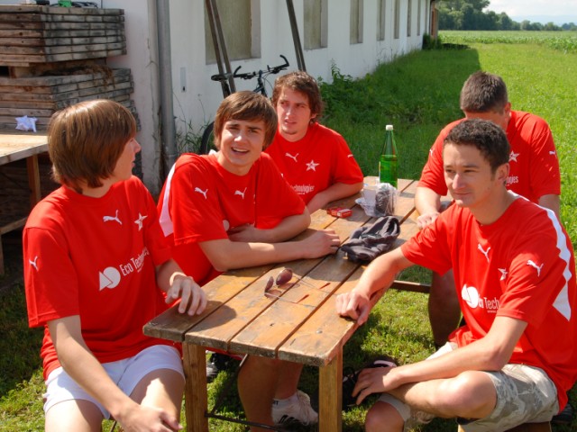 4691_tennisfussball_schw005.jpg