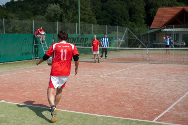 6472_fbt2010_0141.jpg